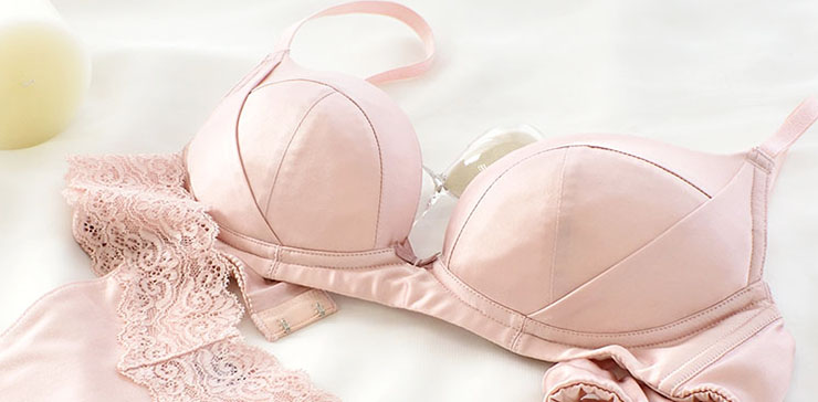 「サイズが合わなかったらどうしよう・・・・」大丈夫です。サイズ交換・付け比べを承ります。