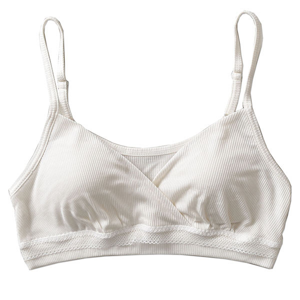 女性の人生に寄り添う シルク製のブラジャー