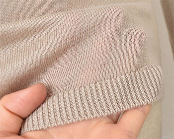 シルク100％ ふわふわ加工 Vネック 長袖インナー 日本製