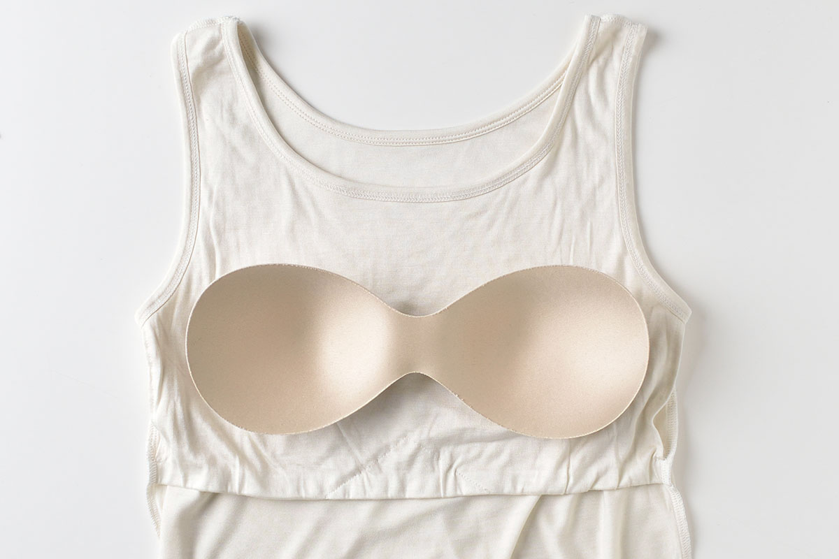 シルク100％ カップ付き タンクトップ 日本製 ゆるラク【ふわ肌シルク】