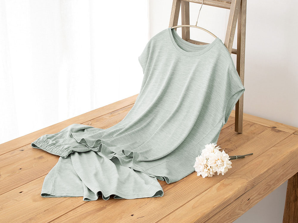 シルク100% ソフトジャージー パジャマ 上下セット フレンチ袖トップスとガウチョパンツ 日本製