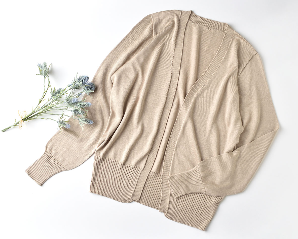 シルク100％ カーディガン 日本製 縫い目のないホールガーメント