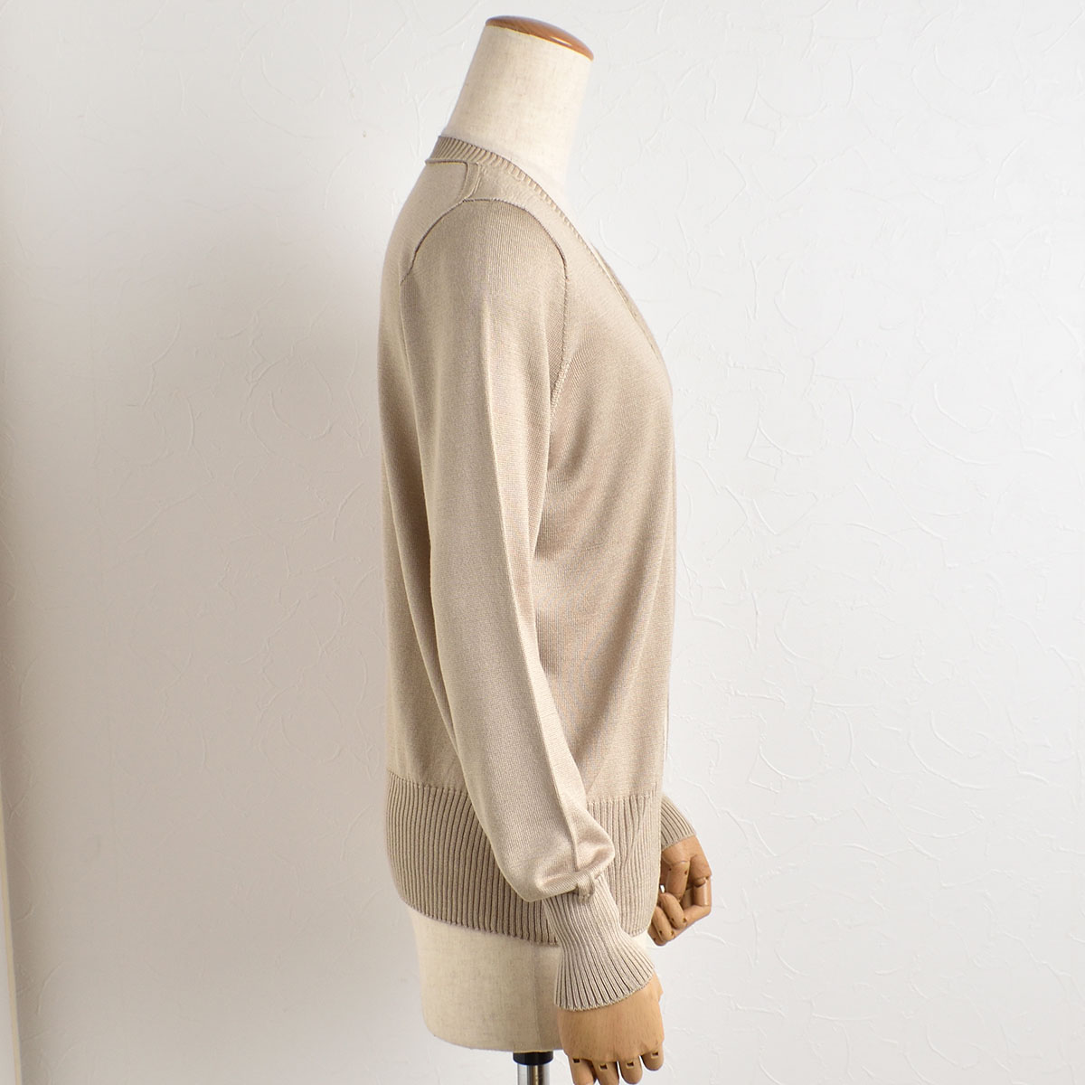 シルク100％ カーディガン 日本製 縫い目のないホールガーメント