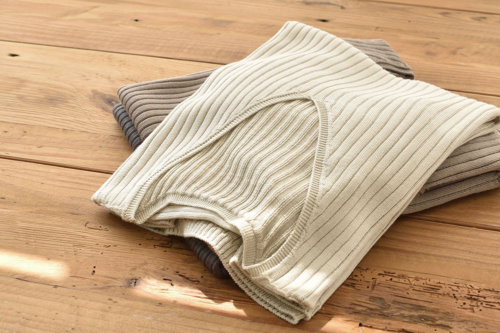 シルク100％ ふわふわ加工 Vネック 長袖インナー 日本製