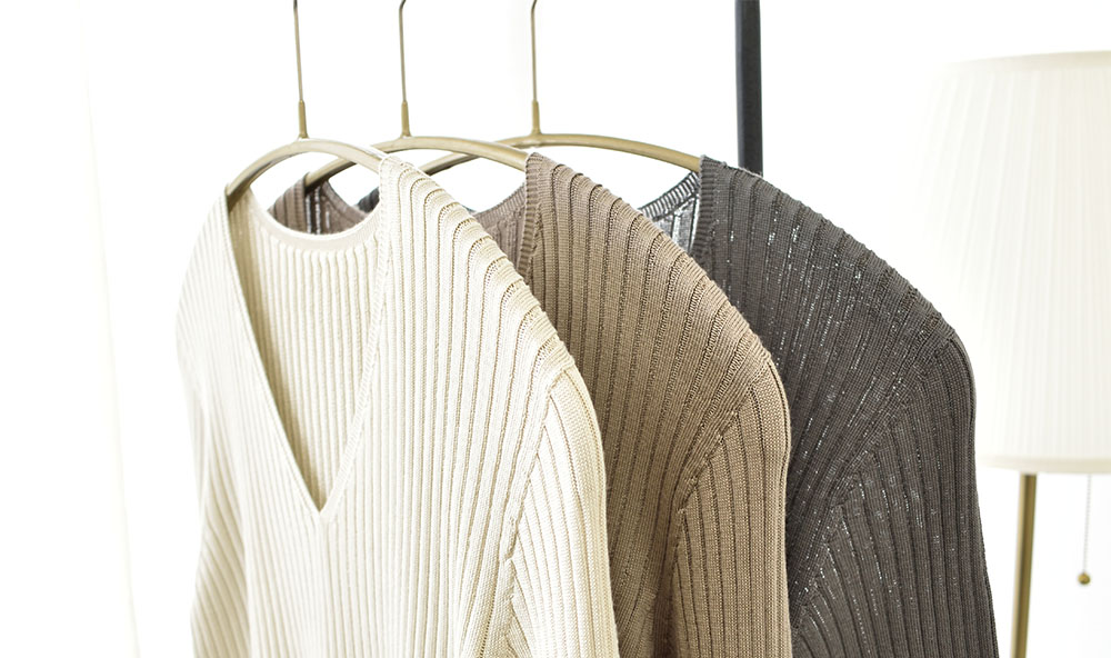 シルク100％ ふわふわ加工 Vネック 長袖インナー 日本製