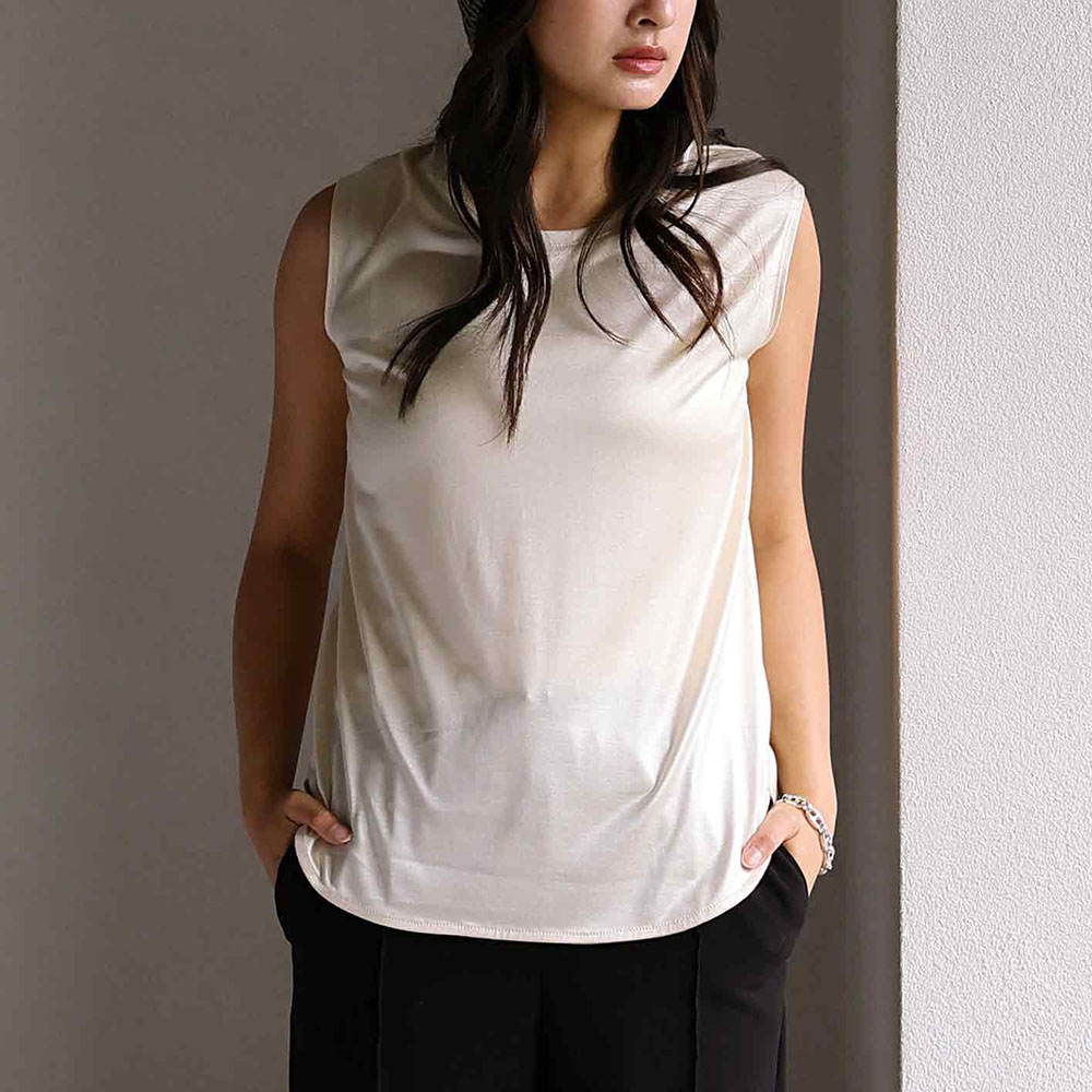 シルク100％ ノースリーブ 日本製