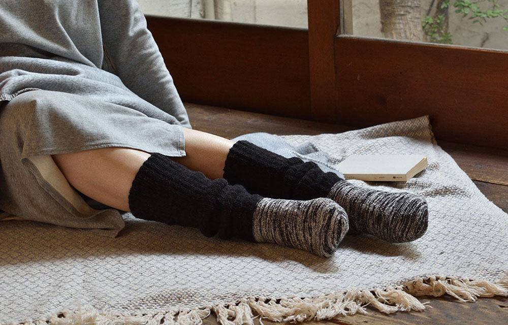 肌側シルクのもこもこ2重ソックス 厚手タイプ 日本製