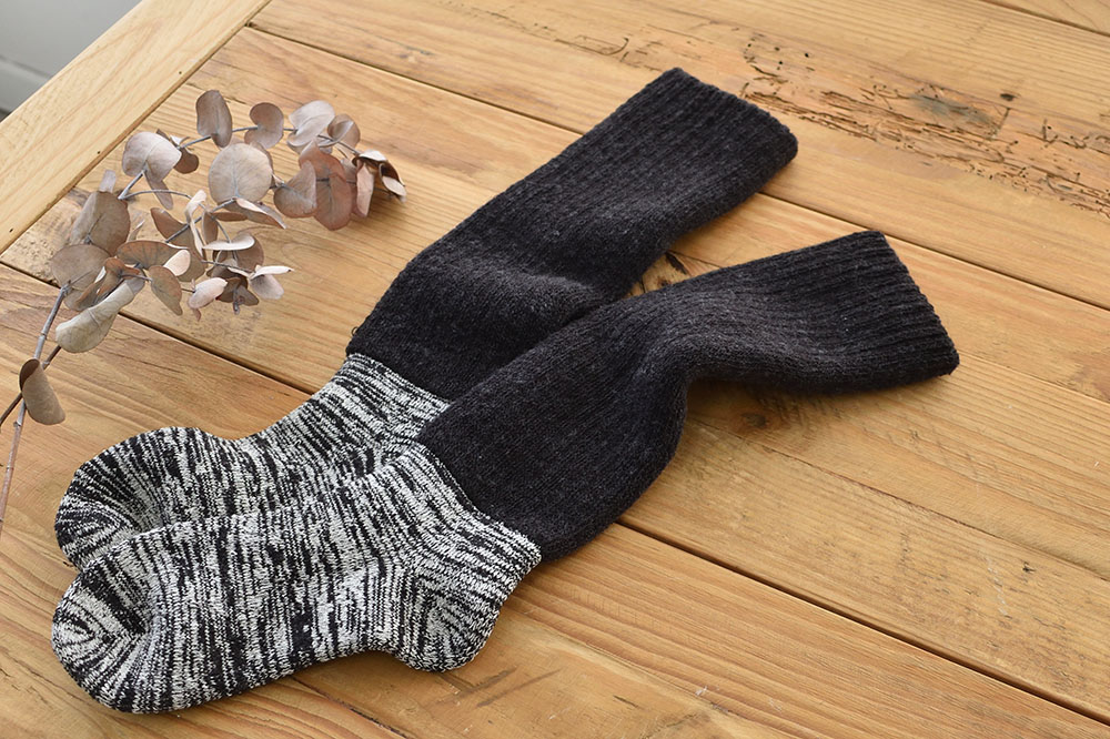 肌側シルクのもこもこ2重ソックス 厚手タイプ 日本製