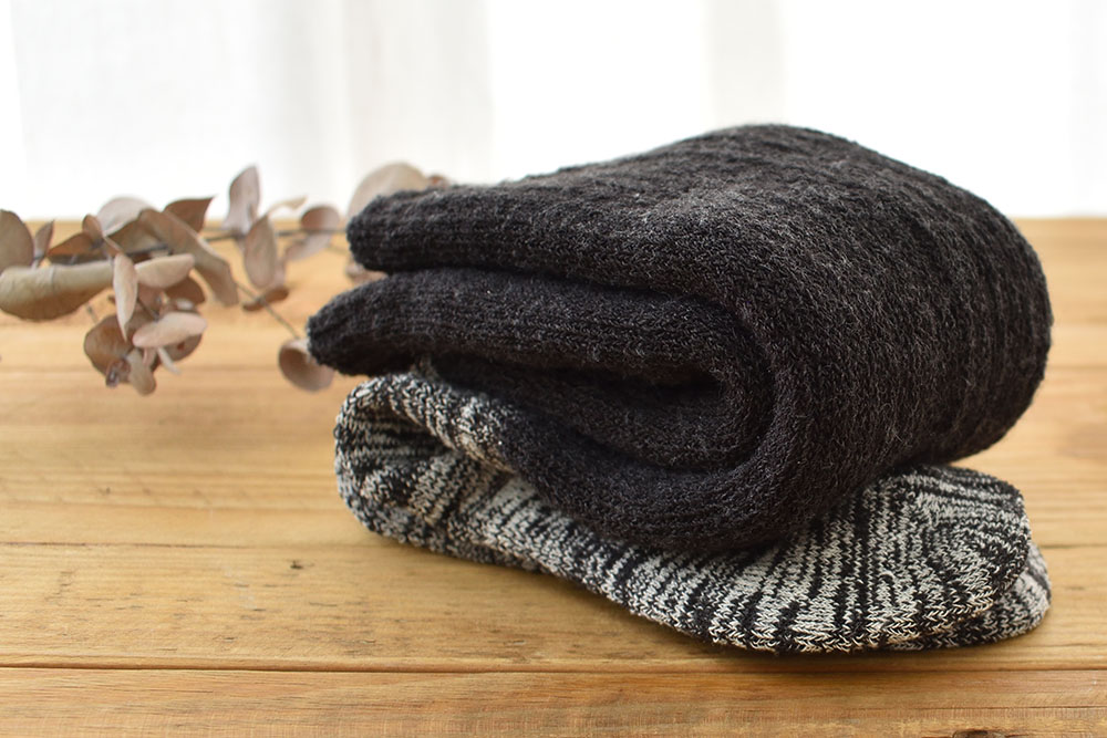 肌側シルクのもこもこ2重ソックス 厚手タイプ 日本製