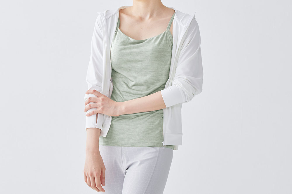 シルク100％ ソフトジャージー カップ付き キャミソール 日本製 ゆるラク