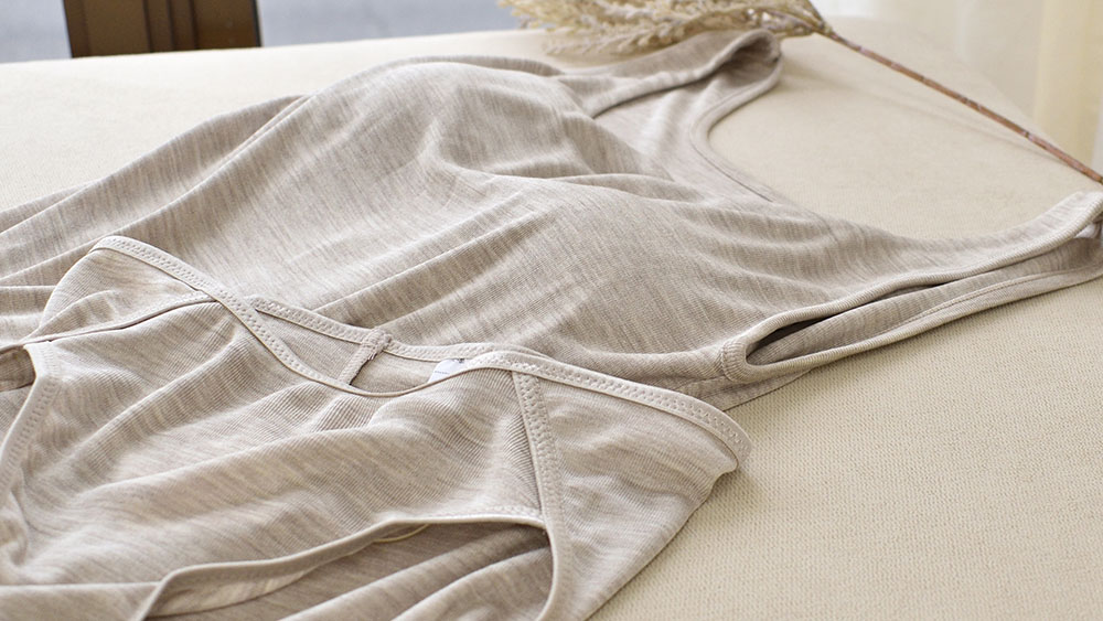 シルク100％ フライス カップ付き タンクトップ 日本製