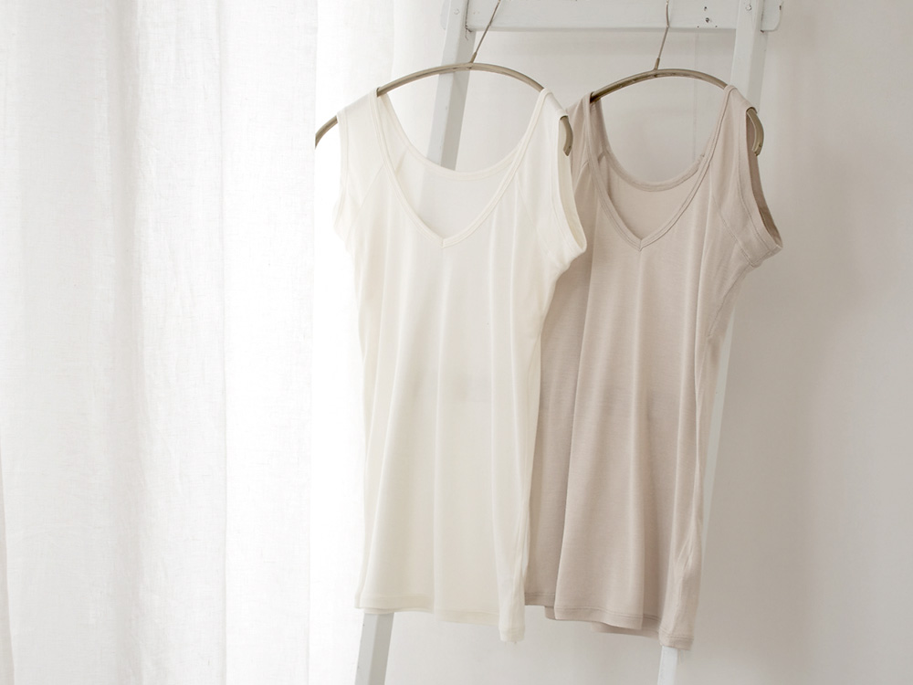 シルク100％ 汗取りインナー 日本製 Vネック 【ふわ肌シルク】