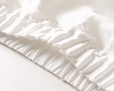 被り口は2cm幅のゴム