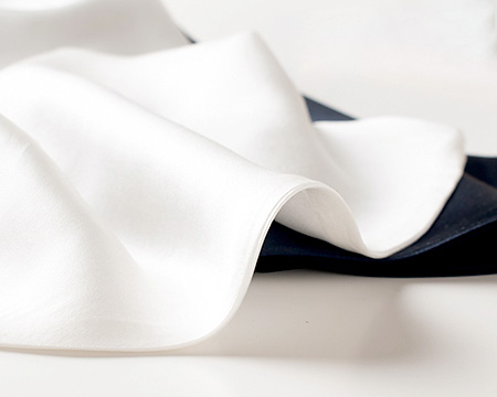 すべすべシルクサテン