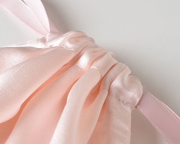 シルク 巾着ポーチ