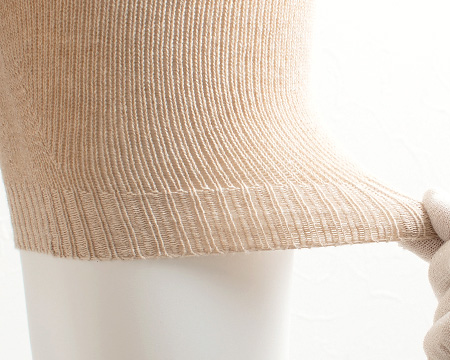 裾リブもしっかり伸縮