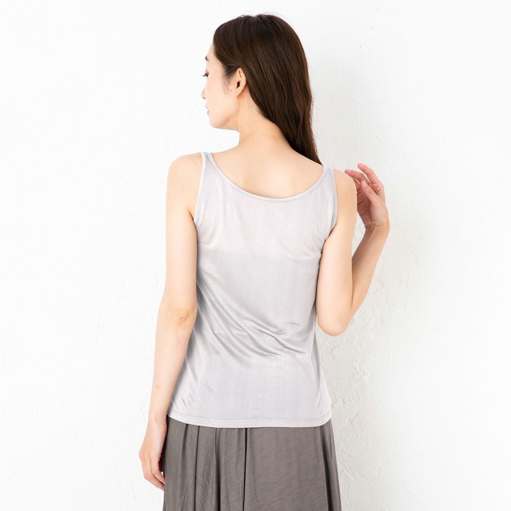シルク100％ Vネックタンクトップ 保湿インナー