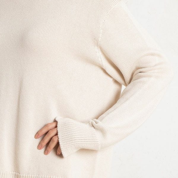 シルク100％ ふわふわ加工 クルーネック 長袖 ニット 日本製 縫い目のないホールガーメント