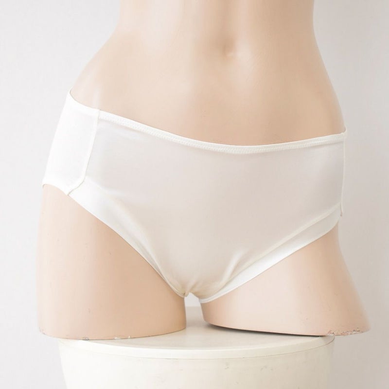 シルクサテン＆シルク絹紡糸 スタンダードショーツ 日本製