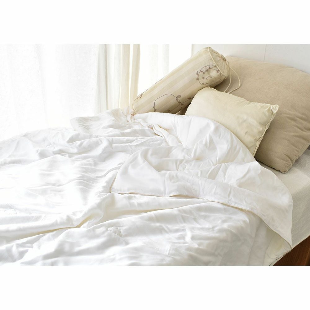 シルク100%真綿 薄掛け布団 シングルサイズ 側生地バンブー