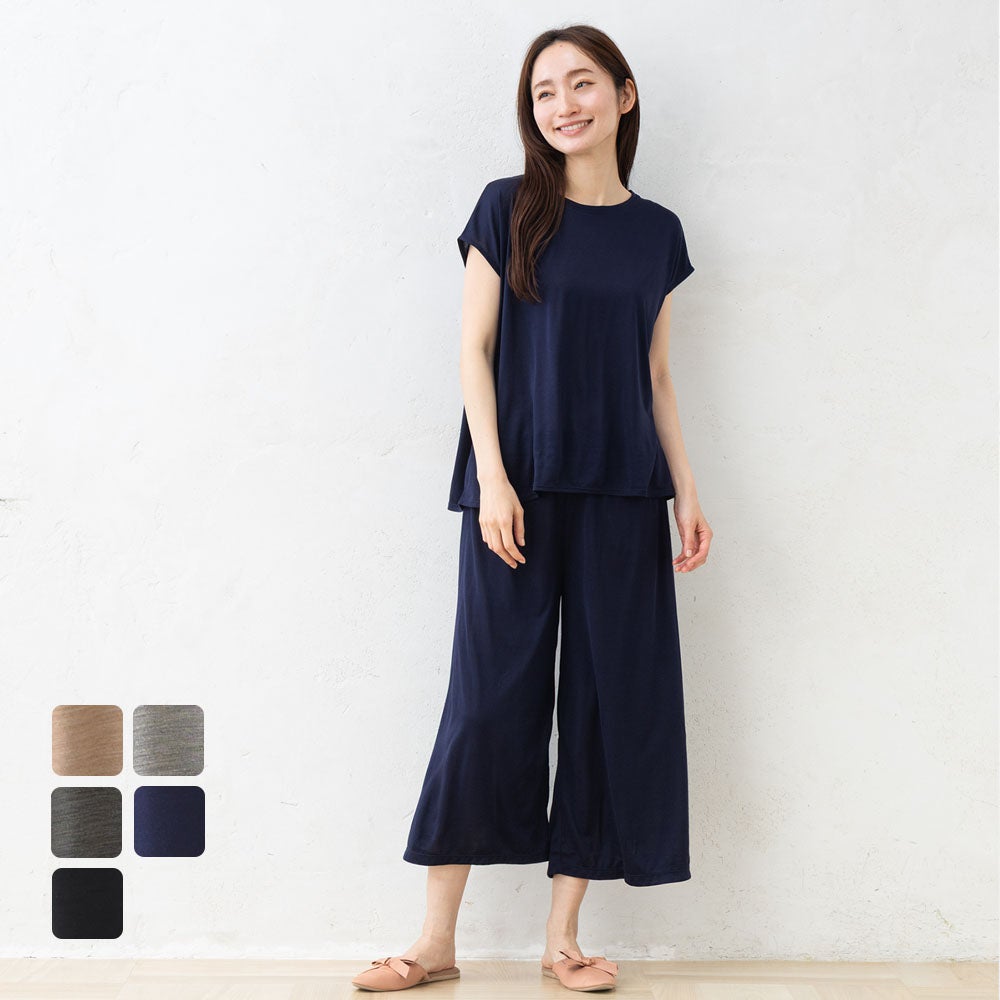 ふんわりと風を纏う軽やかなシルクパジャマ