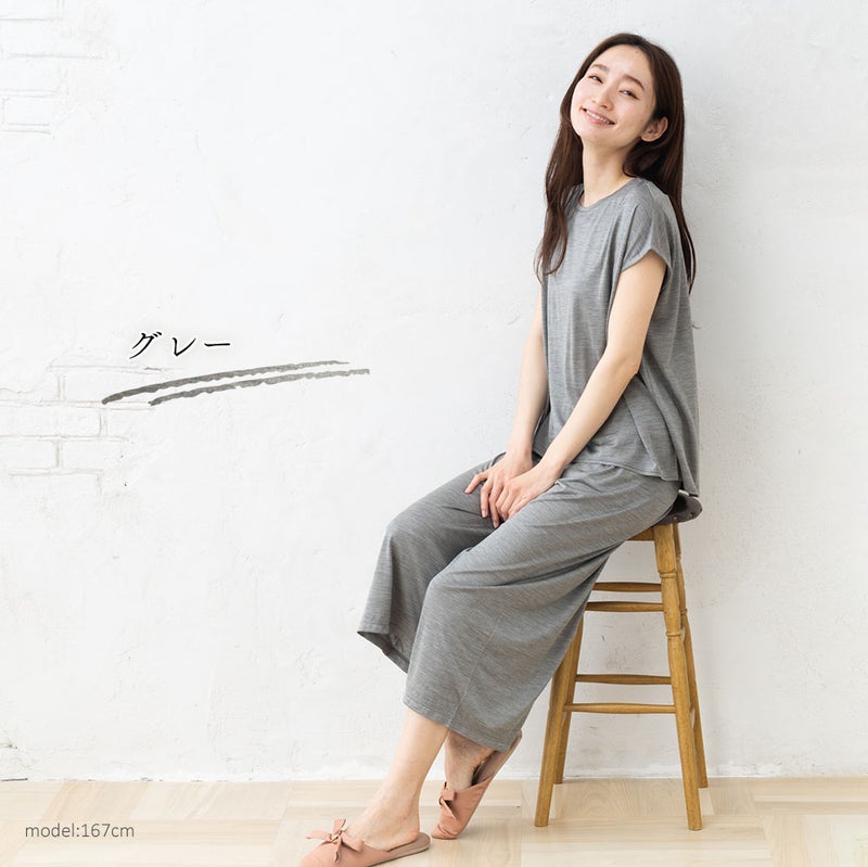 シルク100％ ジャージー パジャマ 上下セット フレンチ袖トップスとガウチョパンツ 日本製