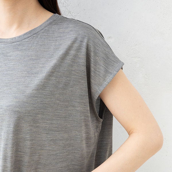 シルク100％ ジャージー パジャマ 上下セット フレンチ袖トップスとガウチョパンツ 日本製