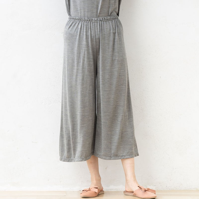 シルク100％ ジャージー パジャマ 上下セット フレンチ袖トップスとガウチョパンツ 日本製