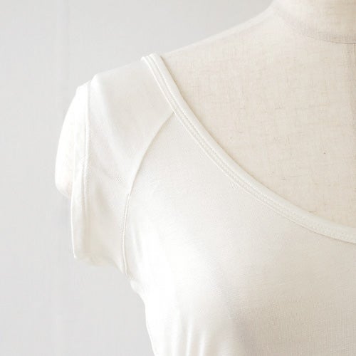 シルク100％ 汗取りインナー 日本製 Vネック 【ふわ肌シルク】